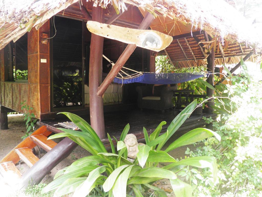 Fisherman'S Hut , ขนำชาวเลโฮมสเตย์ Pak Meng Exterior photo