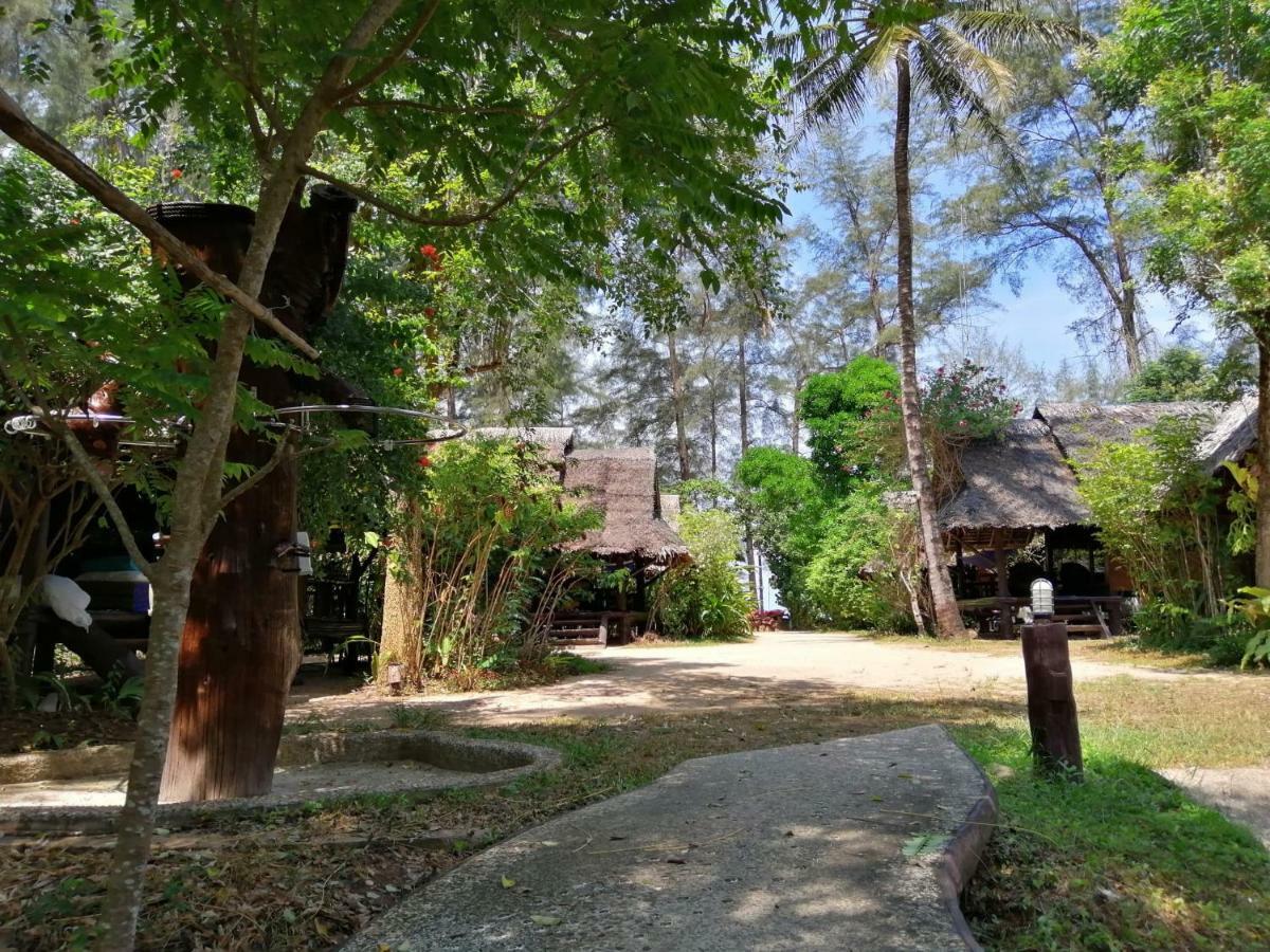 Fisherman'S Hut , ขนำชาวเลโฮมสเตย์ Pak Meng Exterior photo